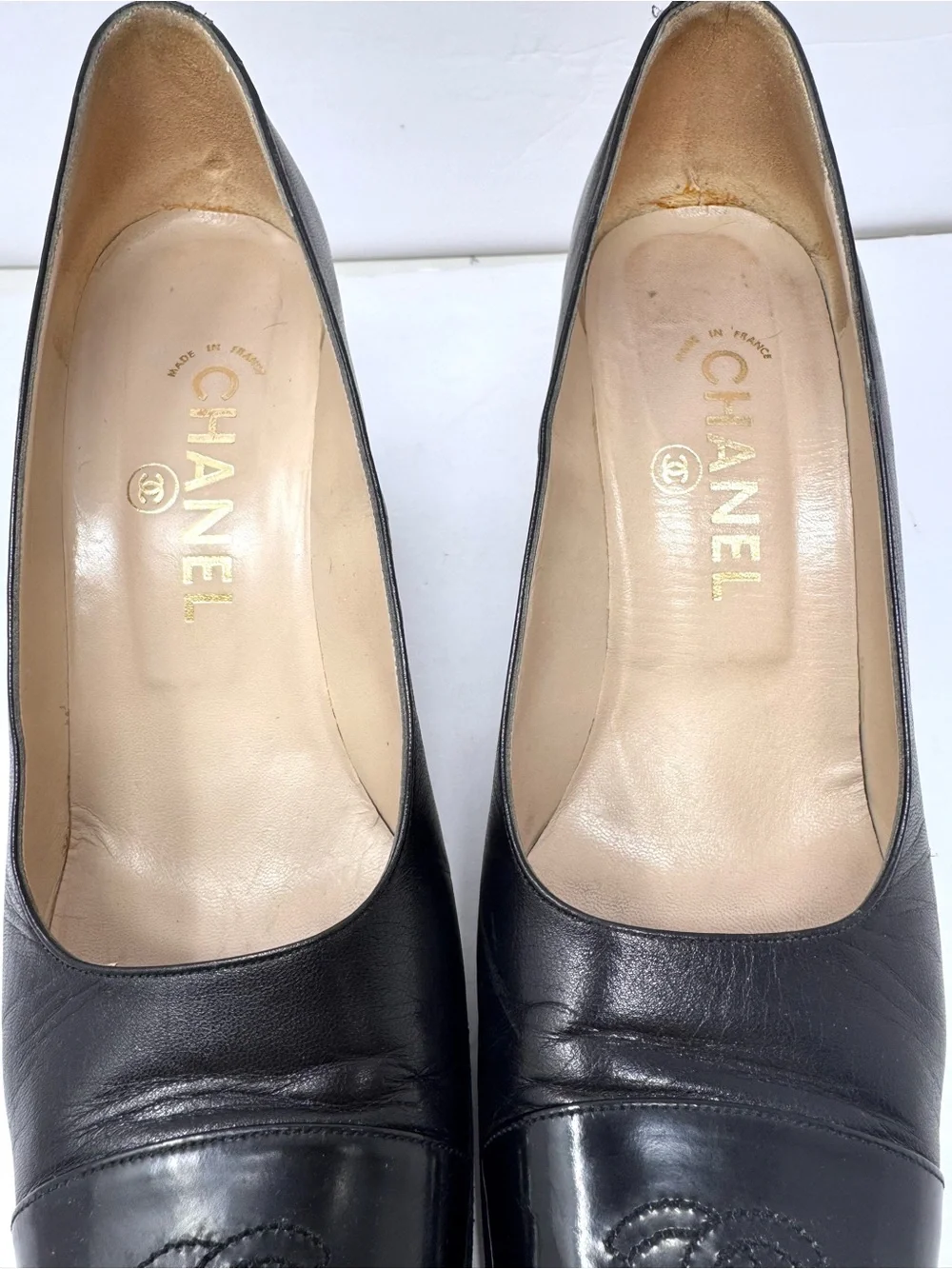 CHANEL black cap toe heels, vintage, made in France, size 40